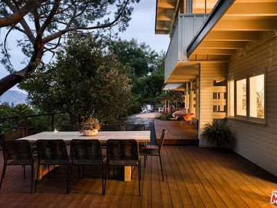 7349 Pacific View Dr