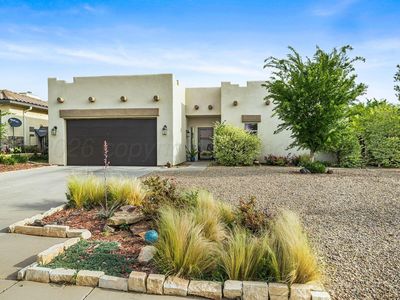 1102 Shiraz Blvd