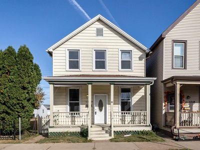 1326 Elm St