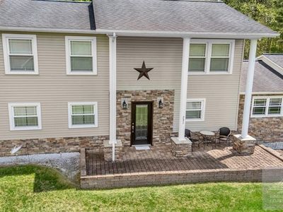 731 Colonial Manor Dr
