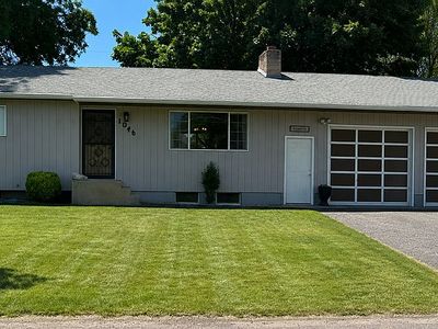 1046 Hemlock Ave