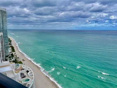 18555 Collins Ave APT 3705