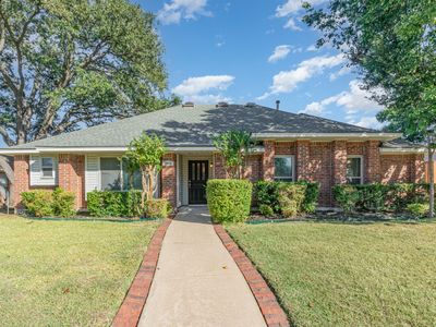 2015 Robin Hill Ln