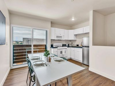 4781-4787 Cereza St