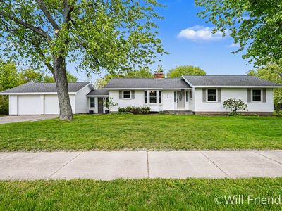 319 Country Club Rd