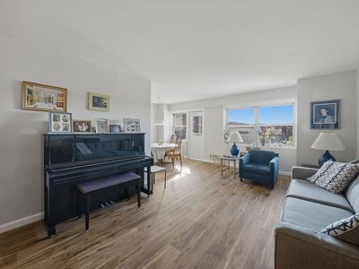 3125 Tibbett Ave APT 7D