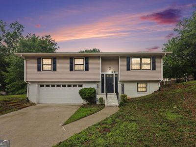 2120 Sandgate Cir