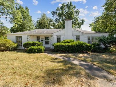 8312 Old Bonhomme Rd