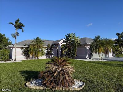 Property at 1943 SE 8th Pl, Cape Coral, FL
