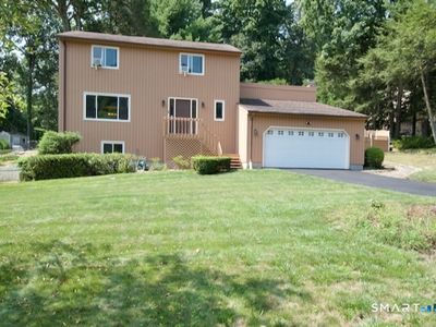 7 Deepwood Drive