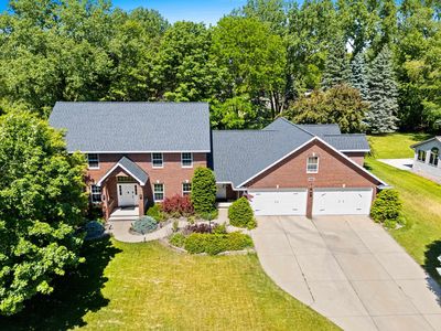 2110 Shady Ln