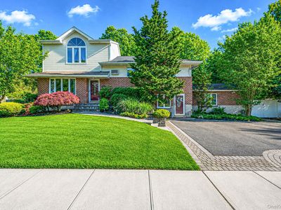 11 Lourae Drive