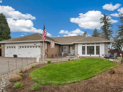 4527 NW Center Ct