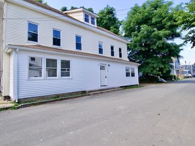 11-13 Webb Ct