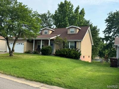 Property at 38 W Garden Walk Dr, Saint Peters, MO