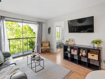 470 N Civic Dr APT 504