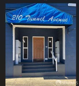 210 Tunnel Ave