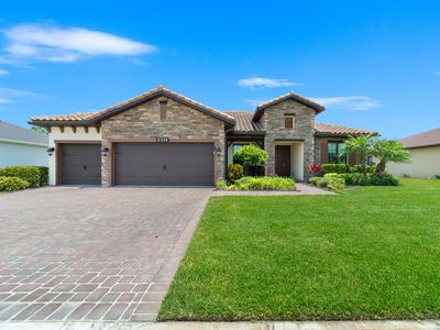 6354 Arcadia Sq Square