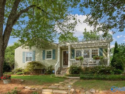 1105 Bluefield Ave SE