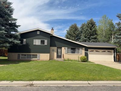 Property at 1025 Aspen Dr, Cody, WY