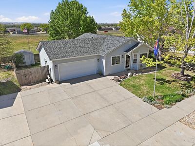 2906 Hawk Dr