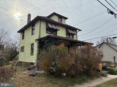 122 W Emlen Ave