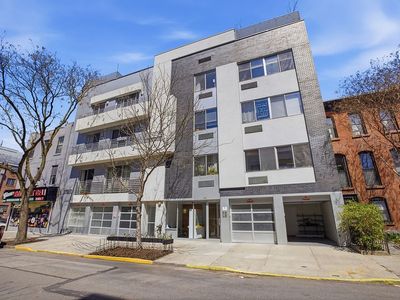 433 Warren St APT 2C