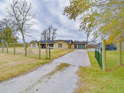 3 Stradford Dr