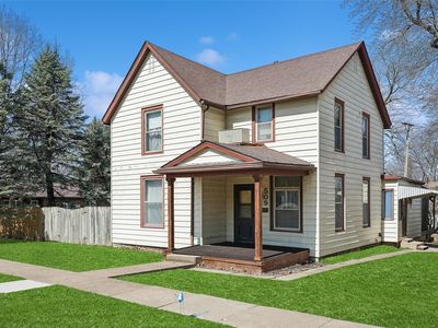Property at 509 E Robinson St, Knoxville, IA