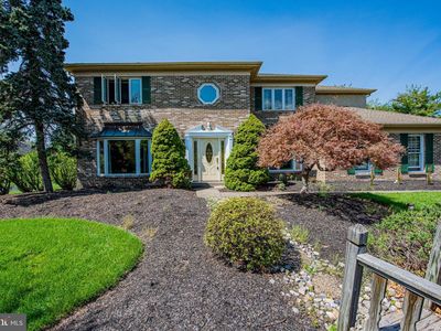 Property at 1025 Carriage Ln, Blue Bell, PA