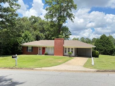 3305 Carden Dr