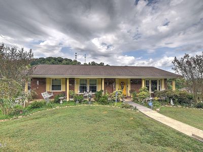 3900 Thornton Dr
