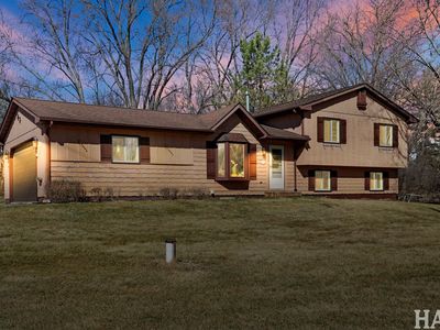 27236 W Northwest Hwy