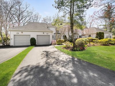 61 Brook Hills Circle