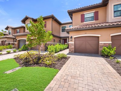 15328 Lucerna St #102