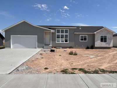 34 N Currant Ln