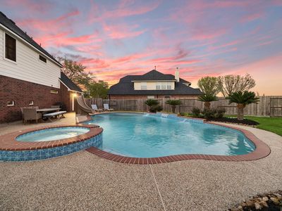 5102 Hidden Brook Ln