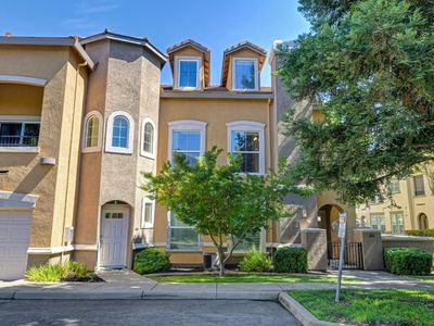 616 Vessona Cir