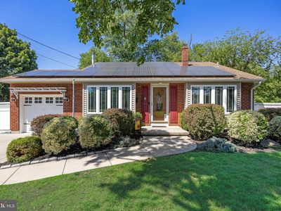 1403 Glenview Dr