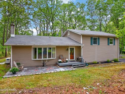 102 Wynding Way