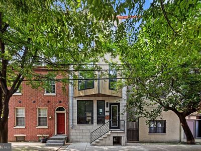 250 Monroe St
