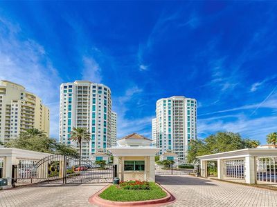 1180 Gulf Blvd APT 202