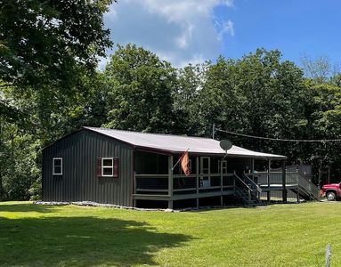 1842 Deerpath Ln