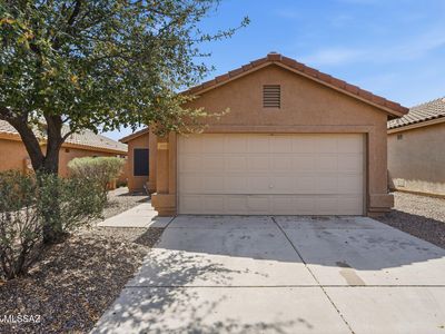 841 W Calle Barranca Seca