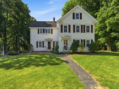 211 Village St