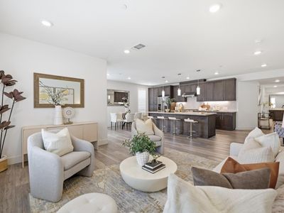 3578 Rambla Pl #401