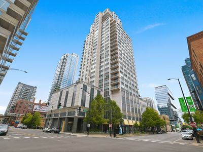 200 W Grand Ave APT 2700