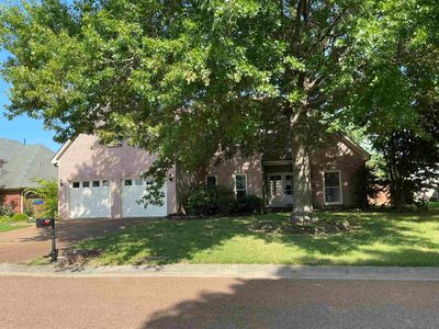 3870 Lighthouse Ln