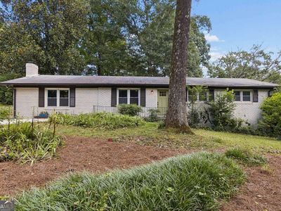 412 Derbyshire Dr