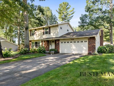 1149 Greenbriar Dr